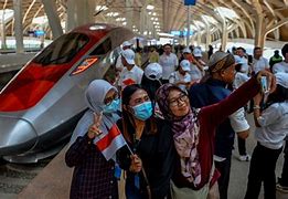 Naik Kereta Bandung Ke Jakarta